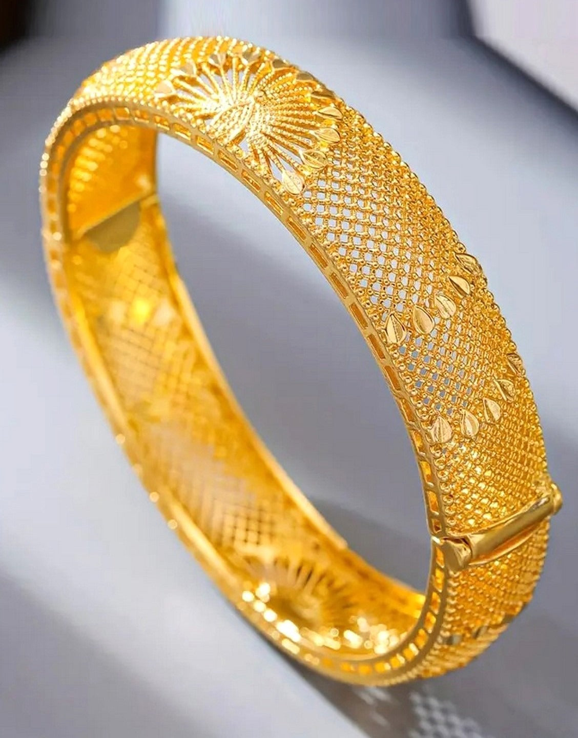 Regal Peacock-Inspired Openwork Bangle in Gold-Plated Finish