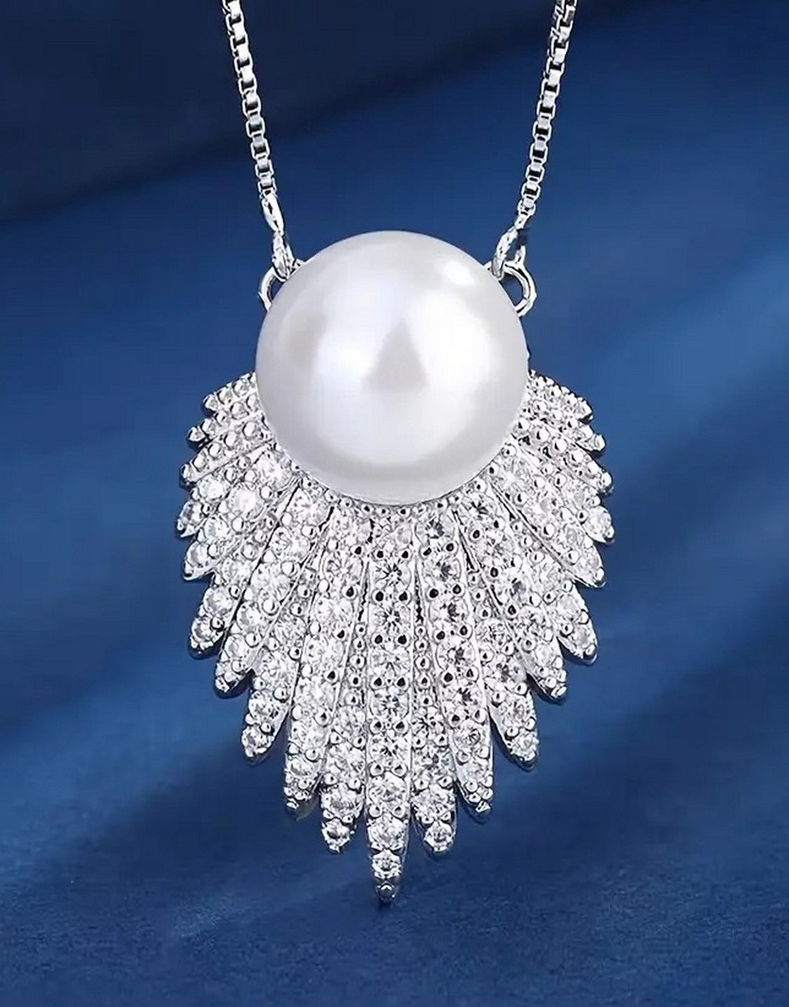 European-Inspired Leaf Design Pearl Jewellery Set with Earrings, Necklace & Finger Ring