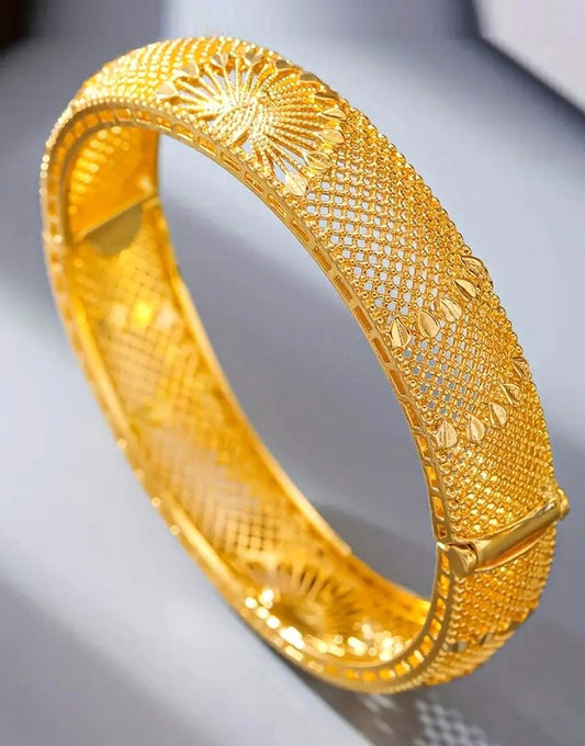 Regal Peacock-Inspired Openwork Bangle in Gold-Plated Finish